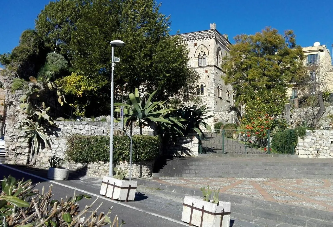 B&B Akropolis Taormina 0*,  Italy