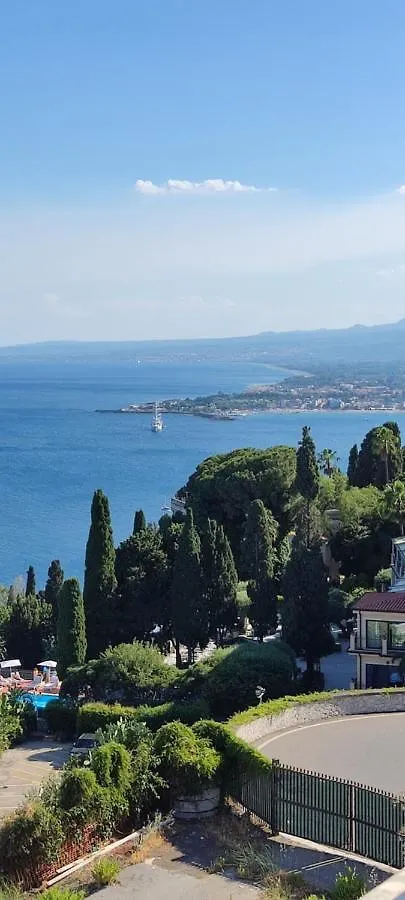 B&B Akropolis Taormina 0*,  Italy